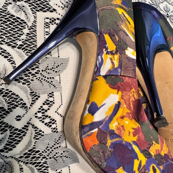 Colorful Women's Heels - Picture 14 of 16